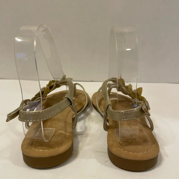 Andiamo gold strappy sandals with flowers size 6 1/2 M - Picture 4 of 7